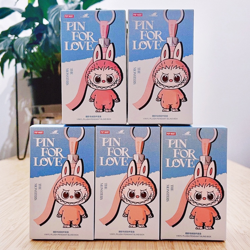 [NEW] Labubu The Monsters: Pin For Love Y Mini Plush Pendant, Sealed Box - Picture 2 of 5